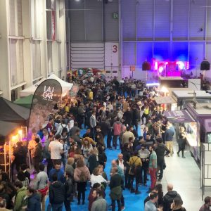 3.000 aficionados han disfrutado del tercer Bask’n Brew Beer Festival de Ficoba